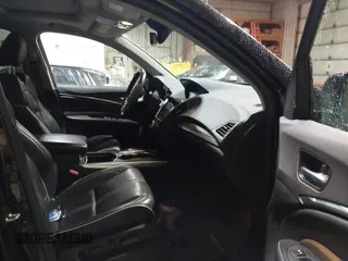 2017 Acura MDX Sport Hybrid w/Advance Pkg with VIN 5FRYD7H79HB000463, listed as a IAAI auction lot 40926548 with 131,998 mi miles. Bid and sale history available at carsss.com. Image 5.