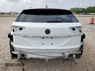 2021 Volkswagen Atlas SE z VIN 1V2PE2CA5MC207941, wystawiony jako Copart lot #62514845 z przebiegiem 98 446 mil mil oraz Czysty tytuł • Clean title. Historia ofert i sprzedaży dostępna na DreamBid. Obrazek 6.