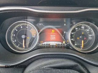 2020 Jeep Cherokee High Altitude с VIN 1C4PJMDX8LD596983, выставлен на аукционе Copart как лот 85257434 с пробегом 104 724 миль миль и Списание • Salvage title. История ставок и продаж доступна на DreamBid. Изображение 9.