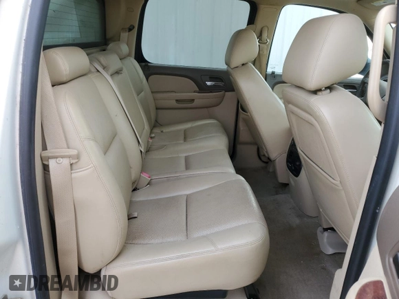 2013 Chevrolet Avalanche LTZ with VIN 3GNMCGE07DG227902, listed as a Copart auction lot 55351315 with 133,287 mi miles and Clean title. Bid and sale history available at DreamBid. Image 10.