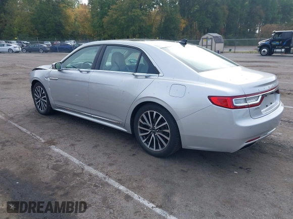 2019 Lincoln Continental Select with VIN 1LN6L9TK2K5606176, listed as a IAAI auction lot 40445548 with 32,327 mi miles. Bid and sale history available at carsss.com. Image 3.