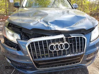 2015 Audi Q5 Premium Plus z VIN WA1DGAFP8FA088753, wystawiony jako IAAI lot #41983265 z przebiegiem 55 077 mil mil oraz . Historia ofert i sprzedaży dostępna na DreamBid. Obrazek 18.