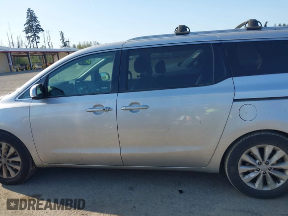 2016 Kia Sedona SX with VIN KNDMC5C19G6140582, listed as a IAAI auction lot 42086075 with 112,474 mi miles. Bid and sale history available at carsss.com. Image 14.