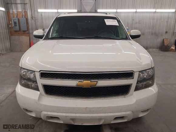 2013 Chevrolet Suburban LT with VIN 1GNSKJE74DR145680, listed as a IAAI auction lot 42114209 with 178,052 mi miles. Bid and sale history available at carsss.com. Image 13.