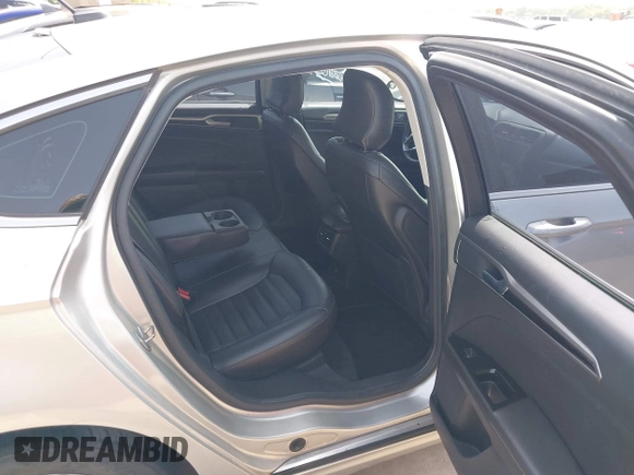 2016 Ford Fusion SE with VIN 3FA6P0HD8GR301922, listed as a IAAI auction lot 42760786 with 175,334 mi miles and . Bid and sale history available at DreamBid. Image 8.