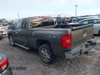 2013 Chevrolet Silverado 1500 LT with VIN 1GCRKSE70DZ202177, listed as a IAAI auction lot 41515775 with 189,671 mi miles and . Bid and sale history available at DreamBid. Image 13.