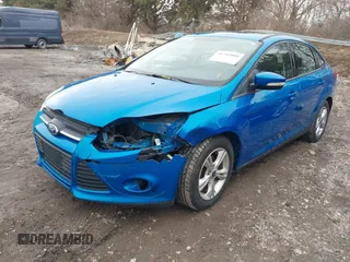 2013 Ford Focus SE with VIN 1FADP3F22DL305081, listed as a IAAI auction lot 41749888 with 117,480 mi miles. Bid and sale history available at carsss.com. Image 2.
