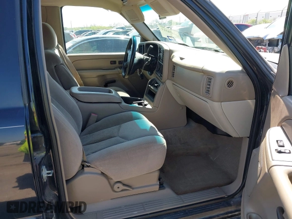 2005 Chevrolet Tahoe Police z VIN 1GNEC13Z15R223249, wystawiony jako IAAI lot #41874311 z przebiegiem 144 681 mil mil oraz . Historia ofert i sprzedaży dostępna na DreamBid. Obrazek 5.