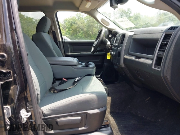 2015 Ram 2500 Tradesman with VIN 3C6UR5CJ5FG679459, listed as a IAAI auction lot 42434992 with 81,327 mi miles and . Bid and sale history available at DreamBid. Image 5.