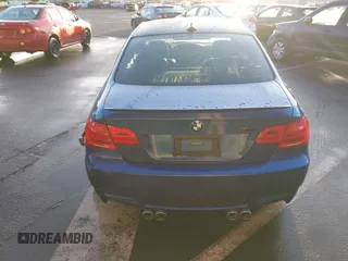 2013 BMW M3 z VIN WBSKG9C50DJ594307, wystawiony jako IAAI lot #41702669 z przebiegiem 80 609 mil mil oraz . Historia ofert i sprzedaży dostępna na DreamBid. Obrazek 16.