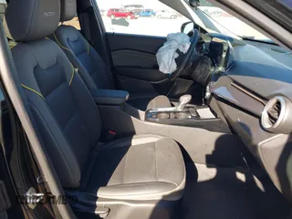 2025 Chevrolet Trax ACTIV with VIN KL77LKEP0SC071687, listed as a IAAI auction lot 41846401 with 9,596 mi miles. Bid and sale history available at carsss.com. Image 5.
