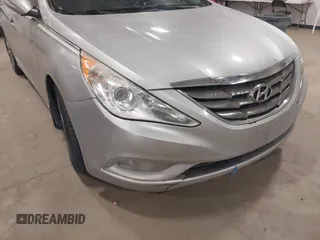 2013 Hyundai Sonata Limited with VIN 5NPEC4AB6DH687028, listed as a IAAI auction lot 41754981 with 140,583 mi miles and . Bid and sale history available at carsss.com. Image 6.
