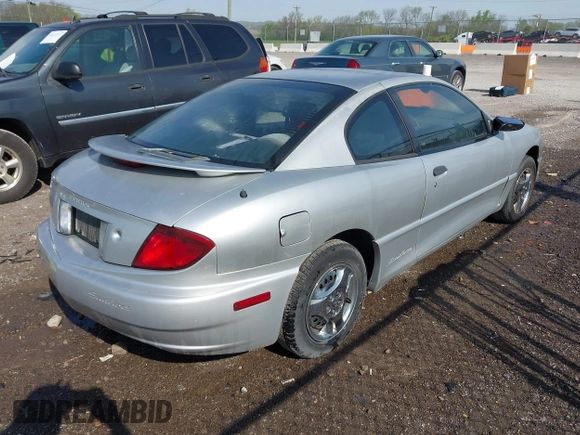 2004 Pontiac Sunfire z VIN 1G2JB12F847225502, wystawiony jako IAAI lot #42026511 z przebiegiem 233 953 mil mil oraz . Historia ofert i sprzedaży dostępna na DreamBid. Obrazek 4.