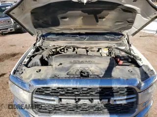 2019 Ram 2500 Tradesman z VIN 3C6UR5CL2KG656796, wystawiony jako Copart lot #75600323 z przebiegiem Nie podano mil oraz Szkoda całkowita • Salvage title. Historia ofert i sprzedaży dostępna na DreamBid. Obrazek 11.