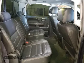 2017 GMC Sierra 1500 Denali z VIN 3GTU2PEJ7HG243799, wystawiony jako Copart lot #53297915 z przebiegiem 98 580 mil mil oraz Szkoda całkowita • Salvage title. Historia ofert i sprzedaży dostępna na DreamBid. Obrazek 10.