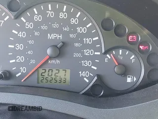 2005 Ford Focus S with VIN 3FAFP31N65R140634, listed as a IAAI auction lot 42126892 with 252,533 mi miles and . Bid and sale history available at carsss.com. Image 7.