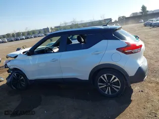 2019 Nissan Kicks S with VIN 3N1CP5CU1KL543001, listed as a IAAI auction lot 41622250 with 43,914 mi miles. Bid and sale history available at carsss.com. Image 15.