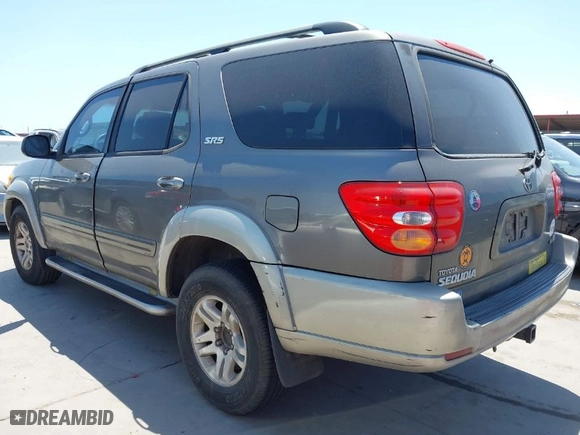 2004 Toyota Sequoia SR5 with VIN 5TDZT34A64S232608, listed as a IAAI auction lot 42032369 with 236,863 mi miles. Bid and sale history available at carsss.com. Image 3.
