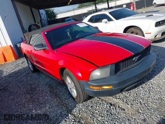 2007 Ford Mustang Deluxe with VIN 1ZVFT84N475265746, listed as a IAAI auction lot 42644799 with 158,830 mi miles and . Bid and sale history available at DreamBid. Image 1.