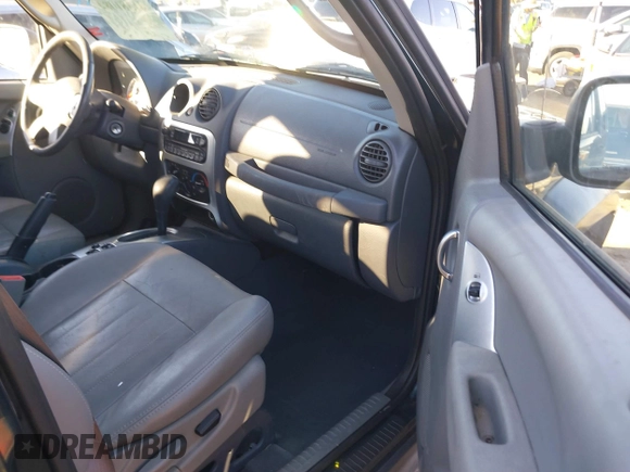 2005 Jeep Liberty Limited z VIN 1J4GK58K75W527169, wystawiony jako IAAI lot #41381084 z przebiegiem 102 212 mil mil oraz . Historia ofert i sprzedaży dostępna na DreamBid. Obrazek 5.