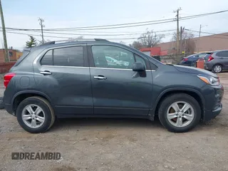 2018 Chevrolet Trax LT with VIN KL7CJLSB0JB722825, listed as a IAAI auction lot 41985225 with 58,021 mi miles and . Bid and sale history available at carsss.com. Image 13.