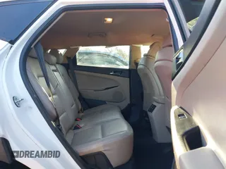 2016 Hyundai Tucson Limited with VIN KM8J33A29GU051038, listed as a IAAI auction lot 41995825 with 97,775 mi miles. Bid and sale history available at carsss.com. Image 8.