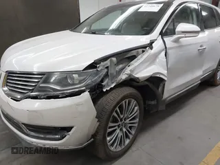 2017 Lincoln MKX Reserve with VIN 2LMPJ6LR0HBL13455, listed as a IAAI auction lot 41740678 with 70,038 mi miles. Bid and sale history available at carsss.com. Image 6.