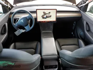 2022 Tesla Model Y Long Range with VIN 7SAYGDEE2NF402219, listed as a Copart auction lot 47405325 with 44,509 mi miles and Salvage Title. Bid and sale history available at carsss.com. Image 8.