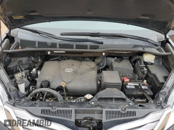 2017 Toyota Sienna XLE Auto Access Seat with VIN 5TDYZ3DC4HS788675, listed as a Copart auction lot 47631335 with 53,509 mi miles and Salvage Title. Bid and sale history available at carsss.com. Image 12.