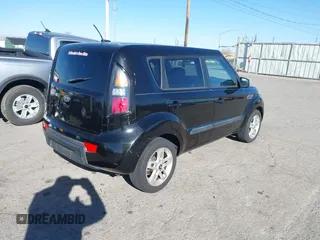 2011 Kia Soul + with VIN KNDJT2A21B7709831, listed as a IAAI auction lot 41685806 with 117,498 mi miles. Bid and sale history available at carsss.com. Image 4.