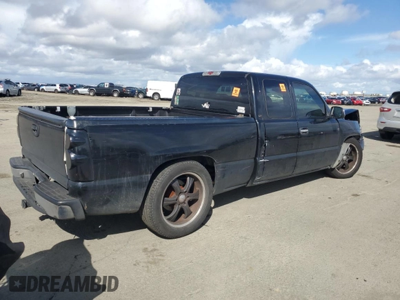 2001 Chevrolet Silverado 1500 with VIN 1GCEC19T81Z142836, listed as a Copart auction lot 49498445 with 337,498 mi miles and Salvage Title. Bid and sale history available at carsss.com. Image 3.