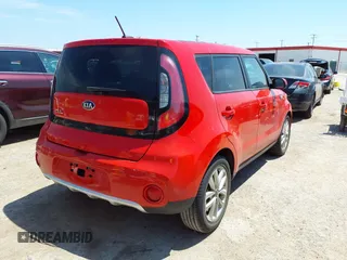2019 Kia Soul + with VIN KNDJP3A53K7022595, listed as a IAAI auction lot 42045329 with 104,487 mi miles. Bid and sale history available at carsss.com. Image 4.