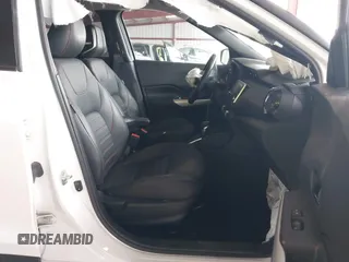 2020 Nissan Kicks SR with VIN 3N1CP5DV4LL555345, listed as a IAAI auction lot 41583234 with 68,864 mi miles and . Bid and sale history available at DreamBid. Image 5.