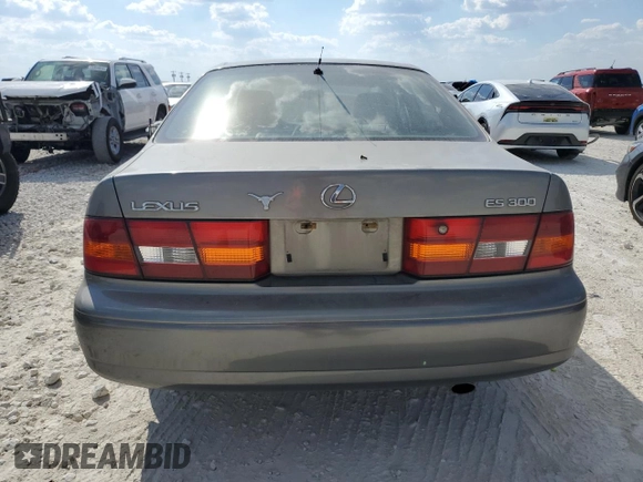 1998 Lexus ES 300 Luxury Sport Sdn with VIN JT8BF28G2W5046136, listed as a Copart auction lot 74364844 with 209,940 mi miles and Salvage Title. Bid and sale history available at carsss.com. Image 6.