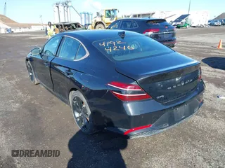 2023 Genesis G70 2.0T z VIN KMTG34TA8PU110168, wystawiony jako IAAI lot #41924246 z przebiegiem 117 927 mil mil oraz . Historia ofert i sprzedaży dostępna na DreamBid. Obrazek 3.