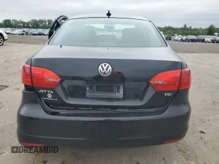 2014 Volkswagen Jetta TDI w/Premium with VIN 3VWLL7AJ0EM307240, listed as a Copart auction lot 59022185 with 104,600 mi miles and Salvage title. Bid and sale history available at DreamBid. Image 6.
