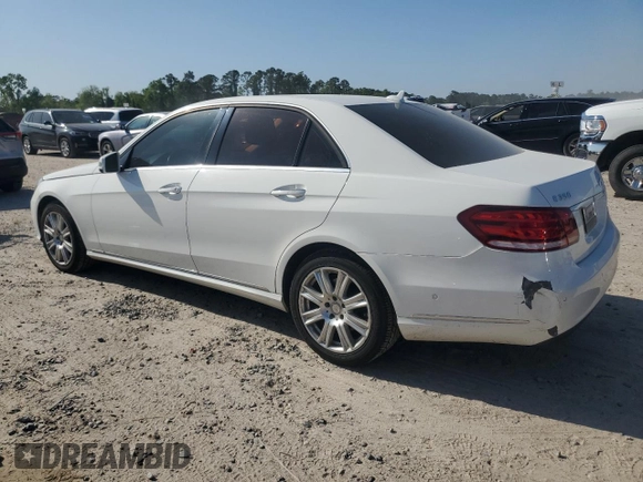 2014 Mercedes-Benz E 350 Sport z VIN WDDHF5KB8EA866565, wystawiony jako Copart lot #52517635 z przebiegiem 79 215 mil mil oraz Szkoda całkowita • Salvage title. Historia ofert i sprzedaży dostępna na DreamBid. Obrazek 2.
