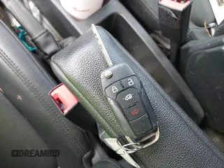 2020 Ford Transit Connect XL с VIN NM0LS7E25L1467758, выставлен на аукционе IAAI как лот 42348997 с пробегом 116 656 миль миль и . История ставок и продаж доступна на DreamBid. Изображение 11.