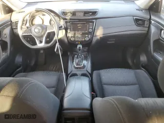 2020 Nissan Rogue SV with VIN KNMAT2MV0LP509546, listed as a Copart auction lot 44196685 with 135,808 mi miles and Salvage Title. Bid and sale history available at carsss.com. Image 8.