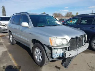 2001 Toyota Highlander with VIN JTEGF21A710024230, listed as a IAAI auction lot 41561016 with 172,704 mi miles. Bid and sale history available at carsss.com. Image 1.
