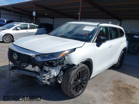 2023 Toyota Highlander L with VIN 5TDKDRBH0PS004206, listed as a IAAI auction lot 41902720 with 53,154 mi miles and . Bid and sale history available at DreamBid. Image 18.