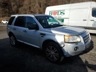 2009 Land Rover LR2 HSE z VIN SALFR24N19H114694, wystawiony jako Copart lot #84816734 z przebiegiem Nie podano mil oraz Szkoda całkowita • Salvage title. Historia ofert i sprzedaży dostępna na DreamBid. Obrazek 4.