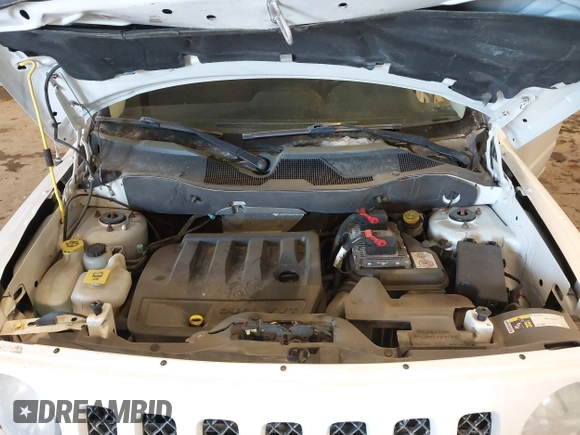 2014 Jeep Patriot Latitude with VIN 1C4NJRFB4ED864114, listed as a IAAI auction lot 41639732 with 103,119 mi miles. Bid and sale history available at carsss.com. Image 10.