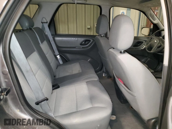 2005 Ford Escape XLT с VIN 1FMYU93135KB23475, выставлен на аукционе Copart как лот 44240295 с пробегом 210 732 миль миль и Чистый • Clean title. История ставок и продаж доступна на DreamBid. Изображение 10.