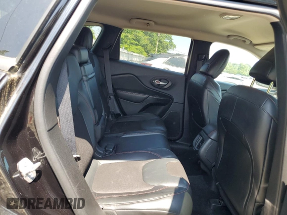 2015 Jeep Cherokee Trailhawk with VIN 1C4PJMBS6FW785891, listed as a Copart auction lot 61040565 with 156,421 mi miles and Clean title. Bid and sale history available at DreamBid. Image 11.