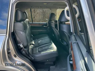 2020 Lexus LX with VIN JTJDY7AX7L4332820, listed as a Copart auction lot 85960234 with 102,384 mi miles and Clean Title. Bid and sale history available at carsss.com. Image 6.