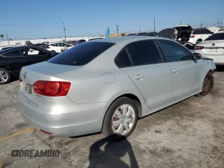 2011 Volkswagen Jetta SE with VIN 3VWDZ7AJXBM326103, listed as a Copart auction lot 57885185 with 149,064 mi miles and Salvage title. Bid and sale history available at DreamBid. Image 3.