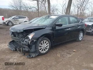 2019 Nissan Sentra SV z VIN 3N1AB7AP9KY389431, wystawiony jako IAAI lot #41652025 z przebiegiem 81 241 mil mil oraz . Historia ofert i sprzedaży dostępna na DreamBid. Obrazek 2.
