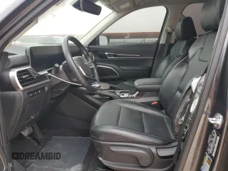 2024 Kia Telluride LX z VIN 5XYP24GC1RG508551, wystawiony jako Copart lot #42731435 z przebiegiem 16 931 mil mil oraz Szkoda całkowita • Salvage title. Historia ofert i sprzedaży dostępna na DreamBid. Obrazek 7.