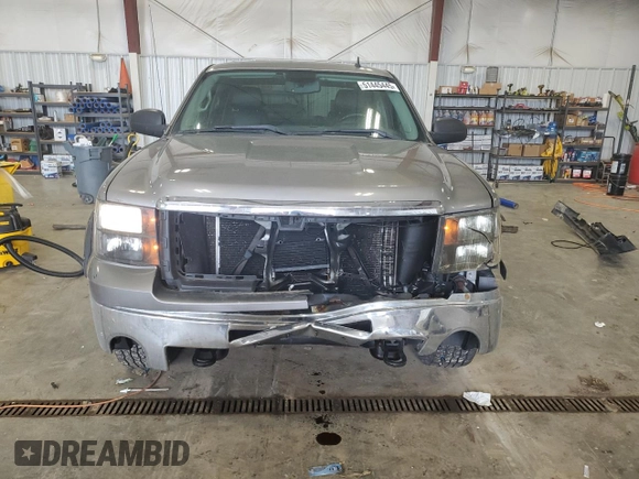 2009 GMC Sierra 1500 with VIN 2GTEK233X91109679, listed as a Copart auction lot 51445445 with 229,012 mi miles and Clean Title. Bid and sale history available at DreamBid. Image 5.